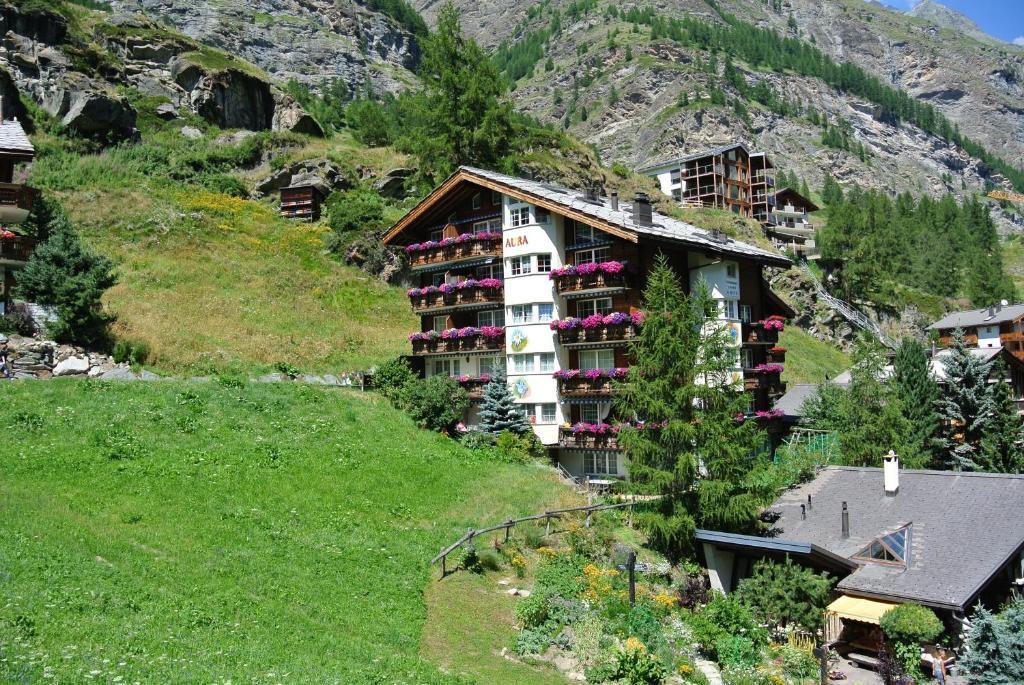 Apartment Aura Zermatt Exterior photo